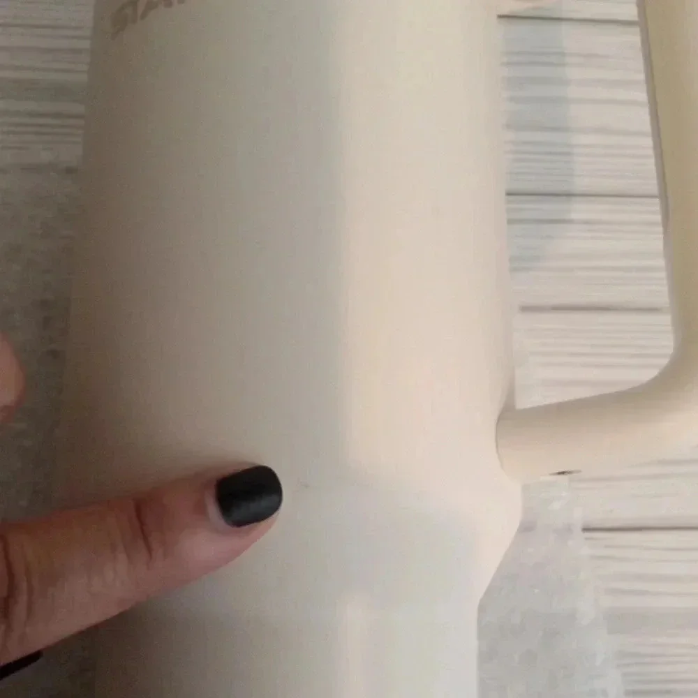 Stanley Dune quencher H2.0 flowstate tumbler matte 40z